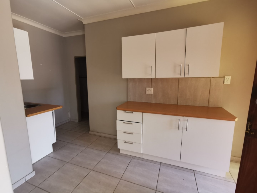 To Let 1 Bedroom Property for Rent in Potchefstroom South North West